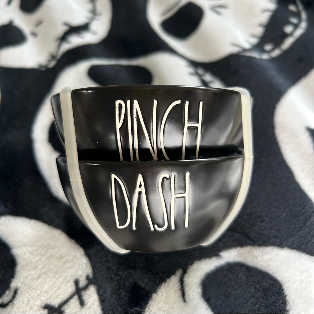 Rae Dunn Pinch & Dash Bowls
